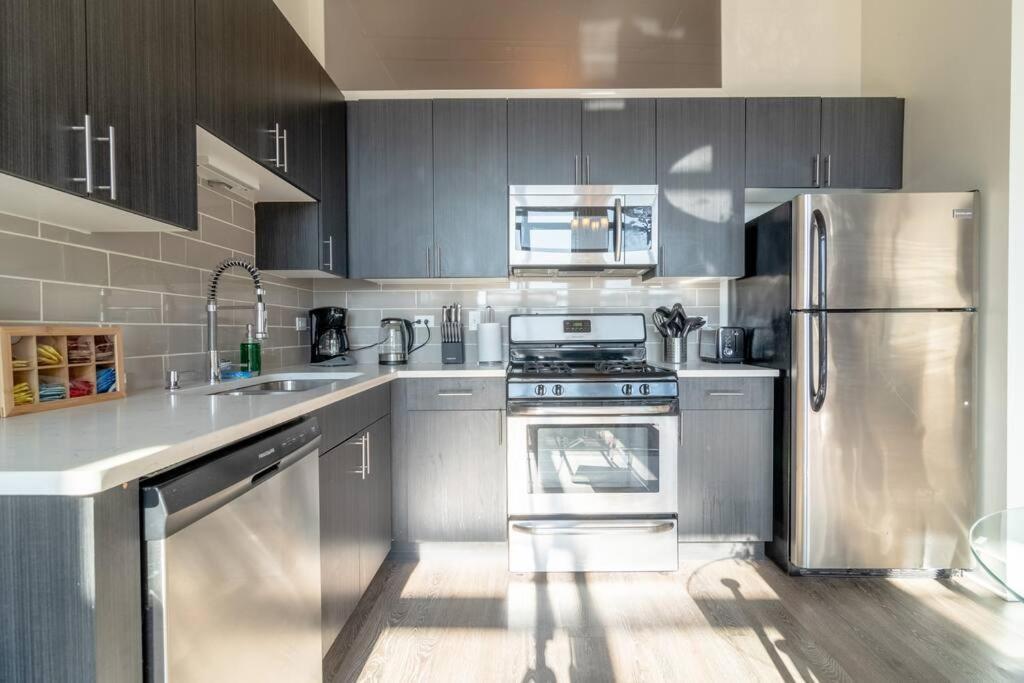 Mccormick Place 2Br Stylish Suite With Optional Parking And Gym For Up To 8 Guests Near Soldier Field And Grant Park Chicago Exterior photo