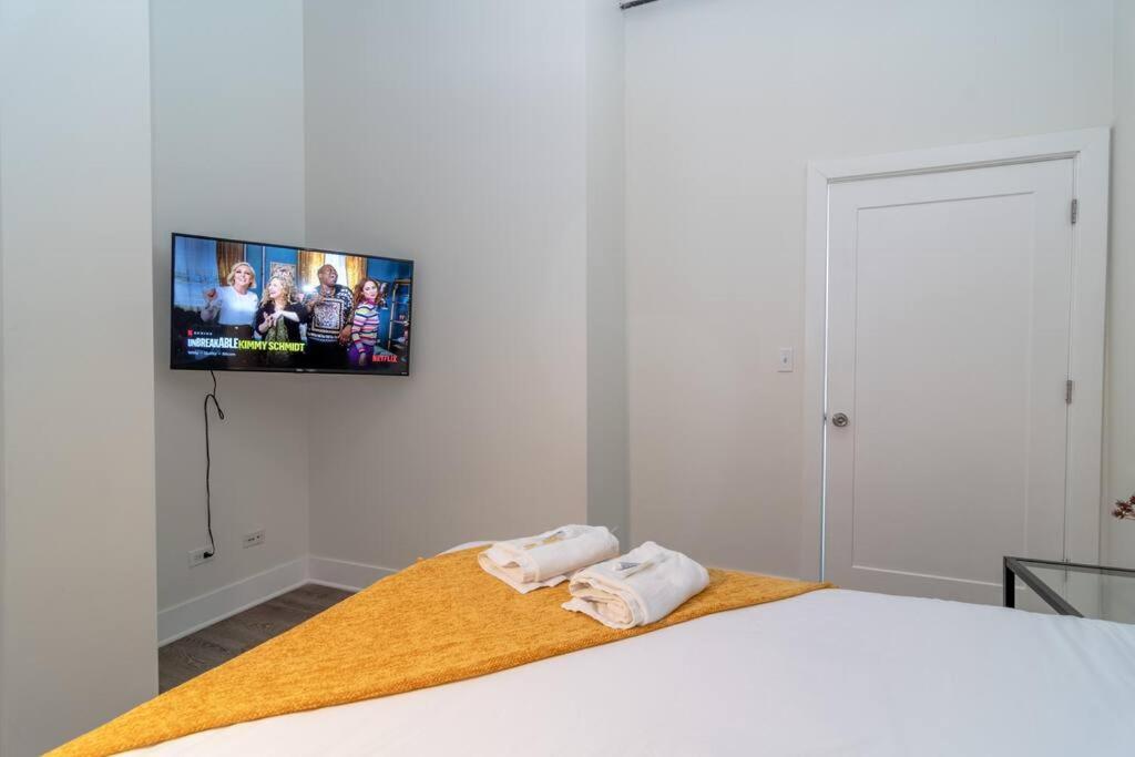 Mccormick Place 2Br Stylish Suite With Optional Parking And Gym For Up To 8 Guests Near Soldier Field And Grant Park Chicago Exterior photo